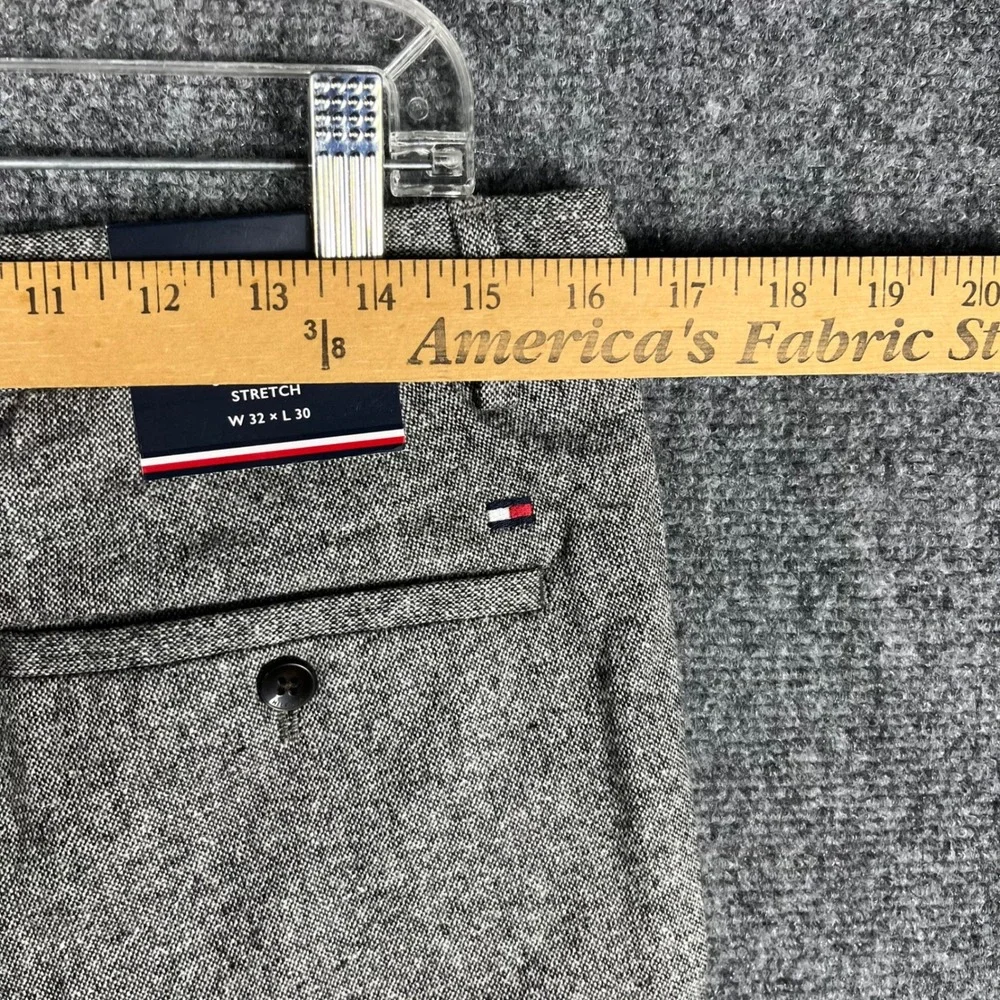 Tommy Hilfiger Denton Chino Pants Mens 32x30 Grey Straight Fit Italian‎ Fabric